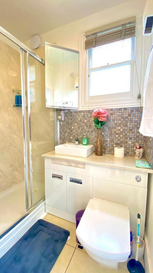 Modern And Cosy Studio Flat Londres Exterior foto