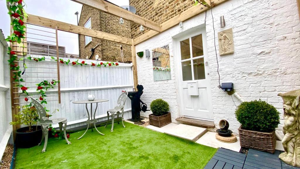 Modern And Cosy Studio Flat Londres Exterior foto